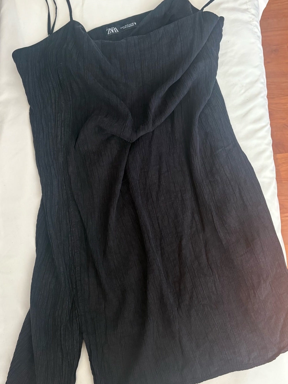 Zara Black Mini Dress with Textured Fabric - Picture 3 of 4